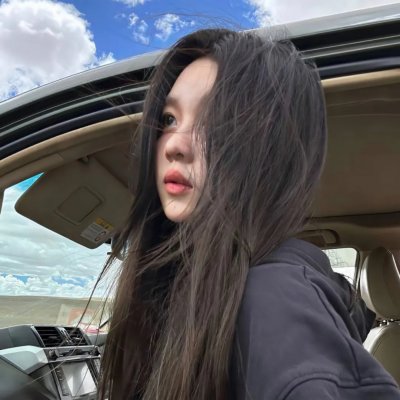 为黛茜小姐开车